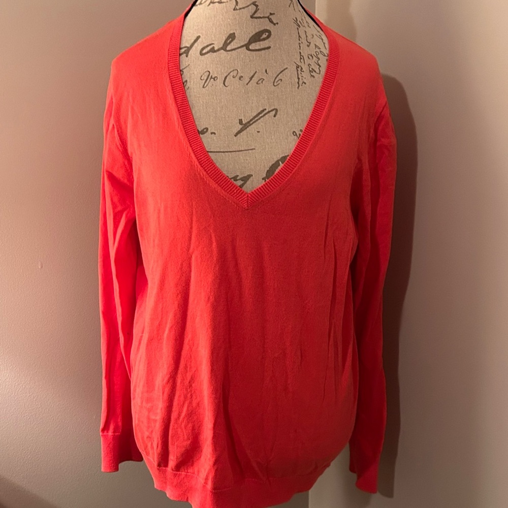JCREW V-Neck Coral, Lightweight Sweater